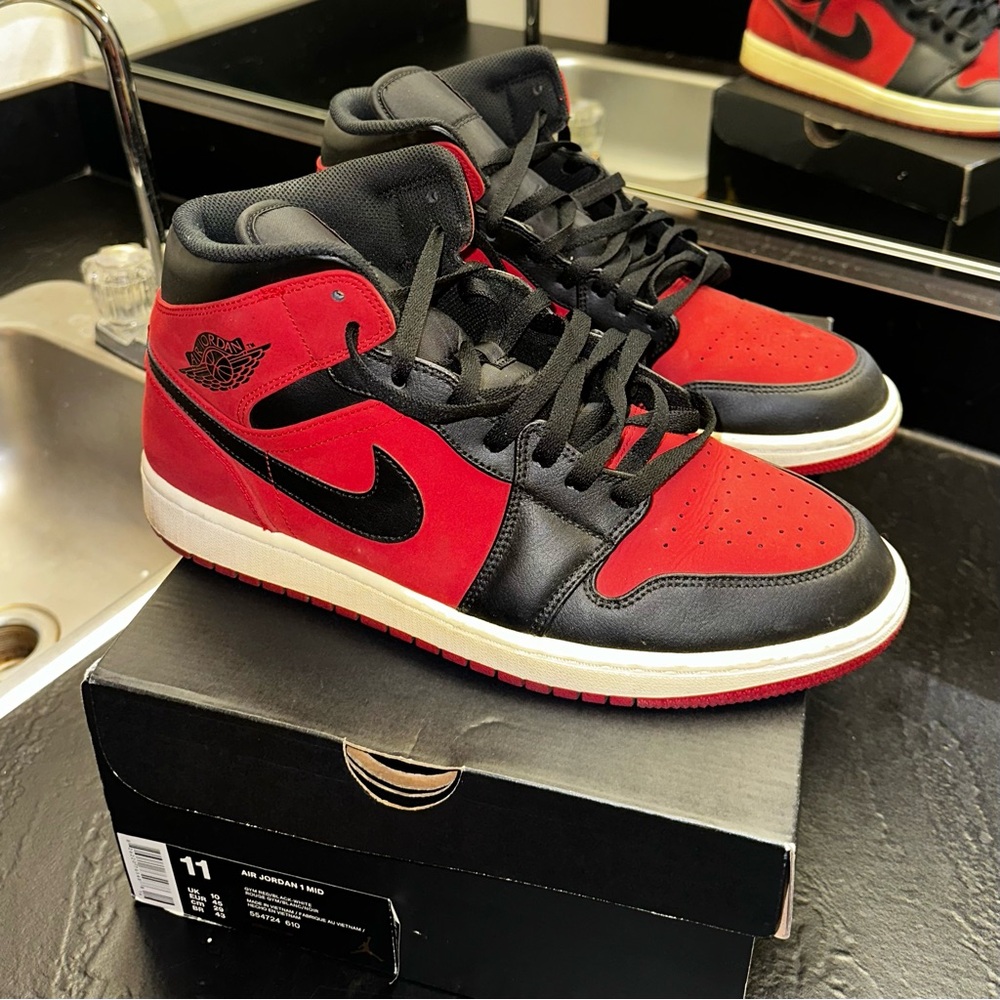 Nike Air Jordan 1 MID Black and Red Sneakers